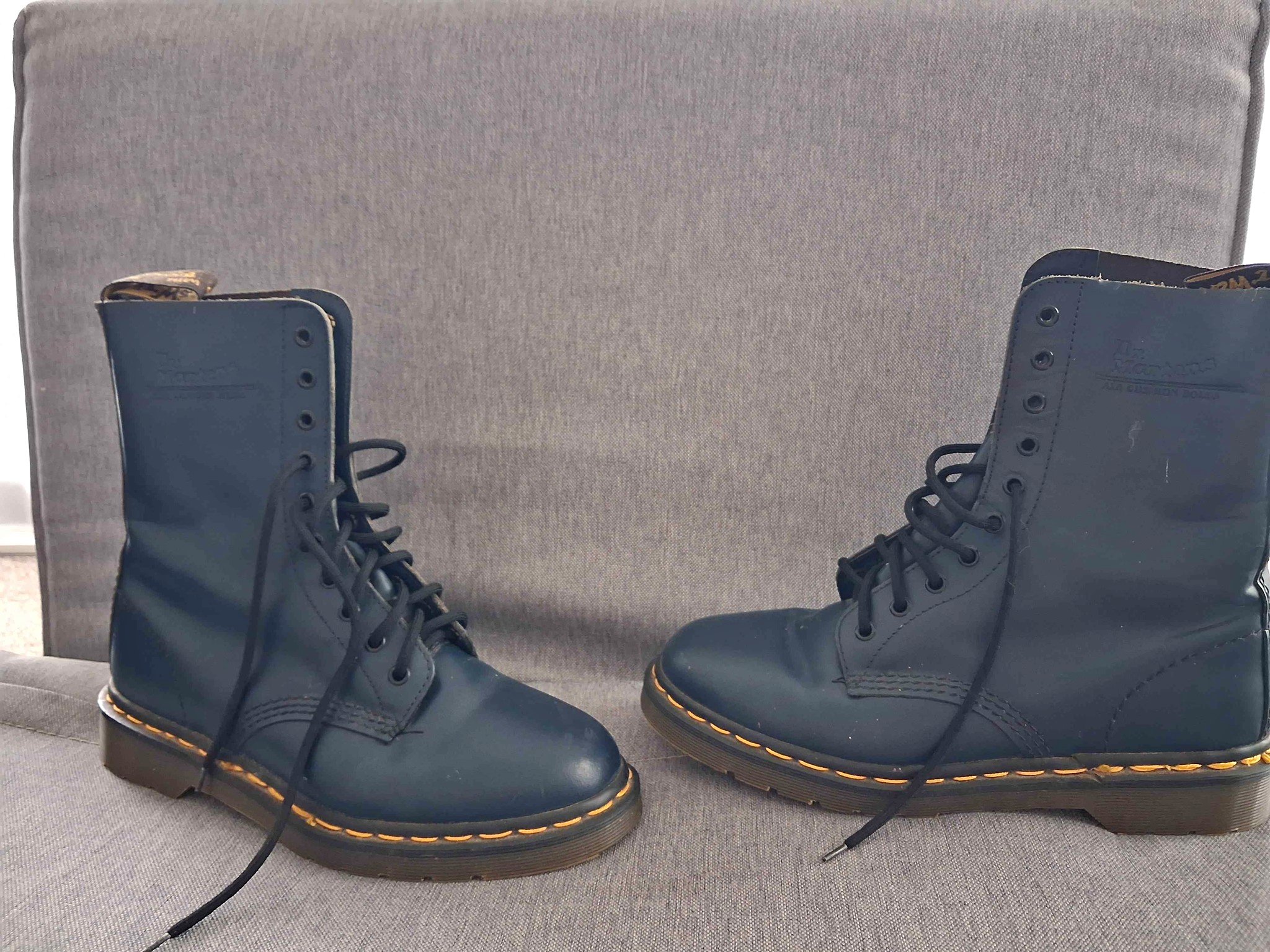 dr martens dress blues virginia Boty Doc na prodej v Auckland Category:FESTIVAL WEAR Halter Floral Pleated A Size:Adult 5.5 The black color gives