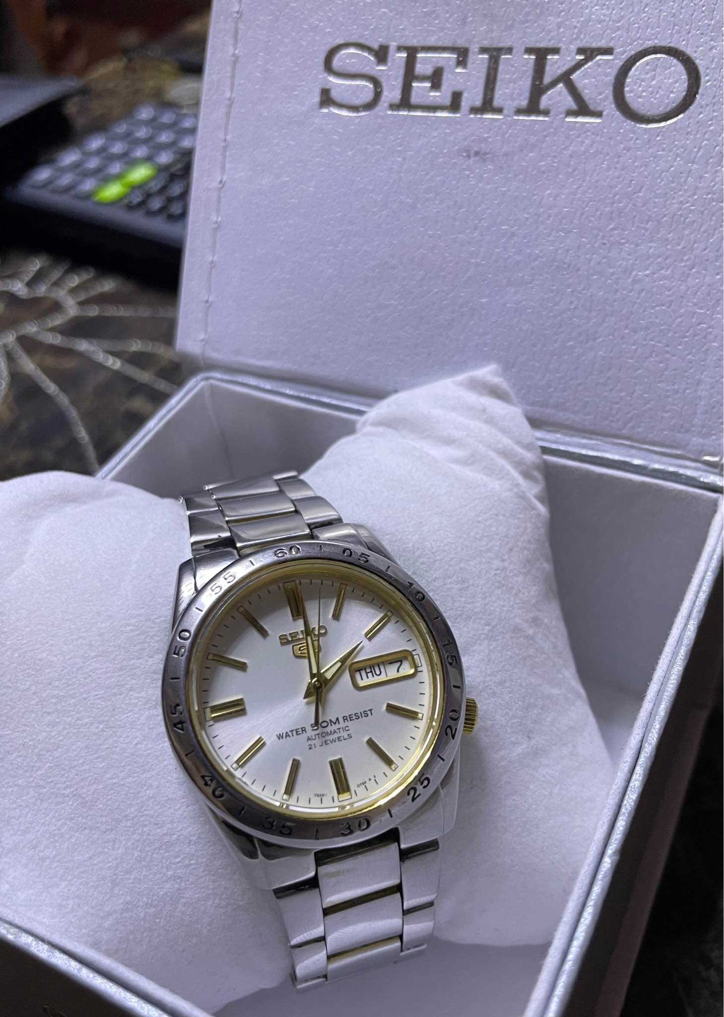 Seiko 5 7S26-02T0 36 mm (case diameter) Automatic movement Open 