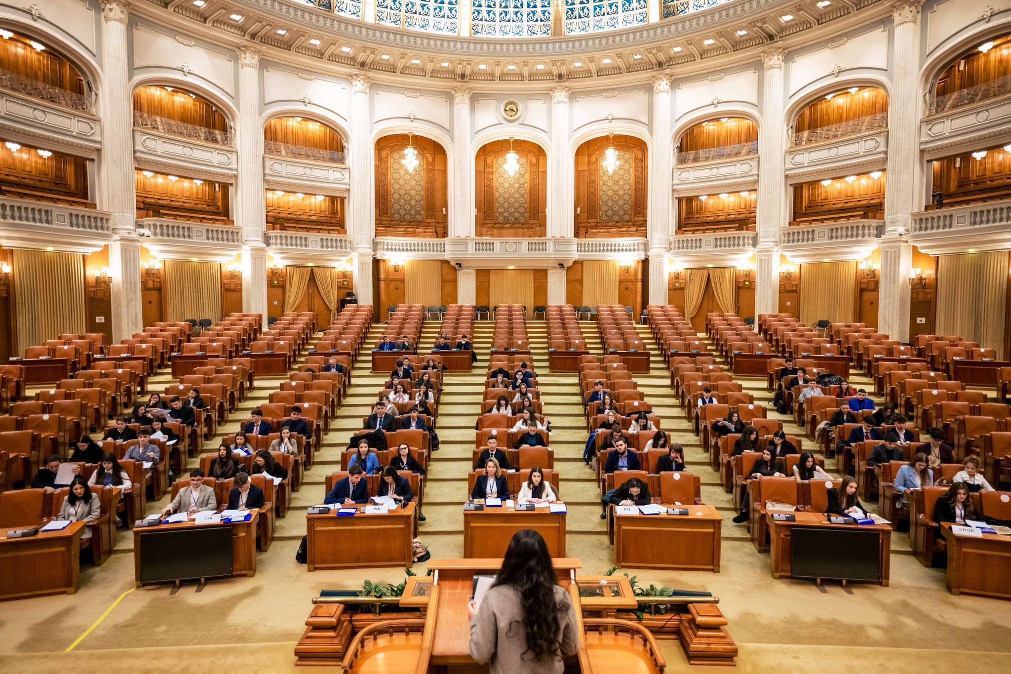 Vocea Tinerilor Parlamentari - Asociatia Pro Democratia