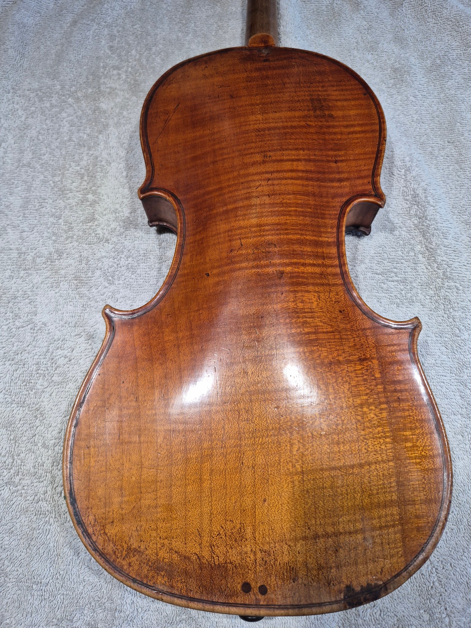 What is this old violin's identification?