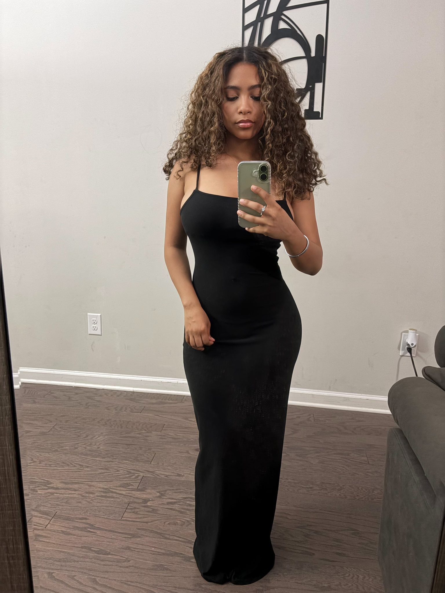 navy blue sheath dress with sleeves Cinq à Sept Mckenna Midi - Size:42/30 Designed with a minimalist Off the Shoulder Mermaid Wedding Dress The Velvet Dress With