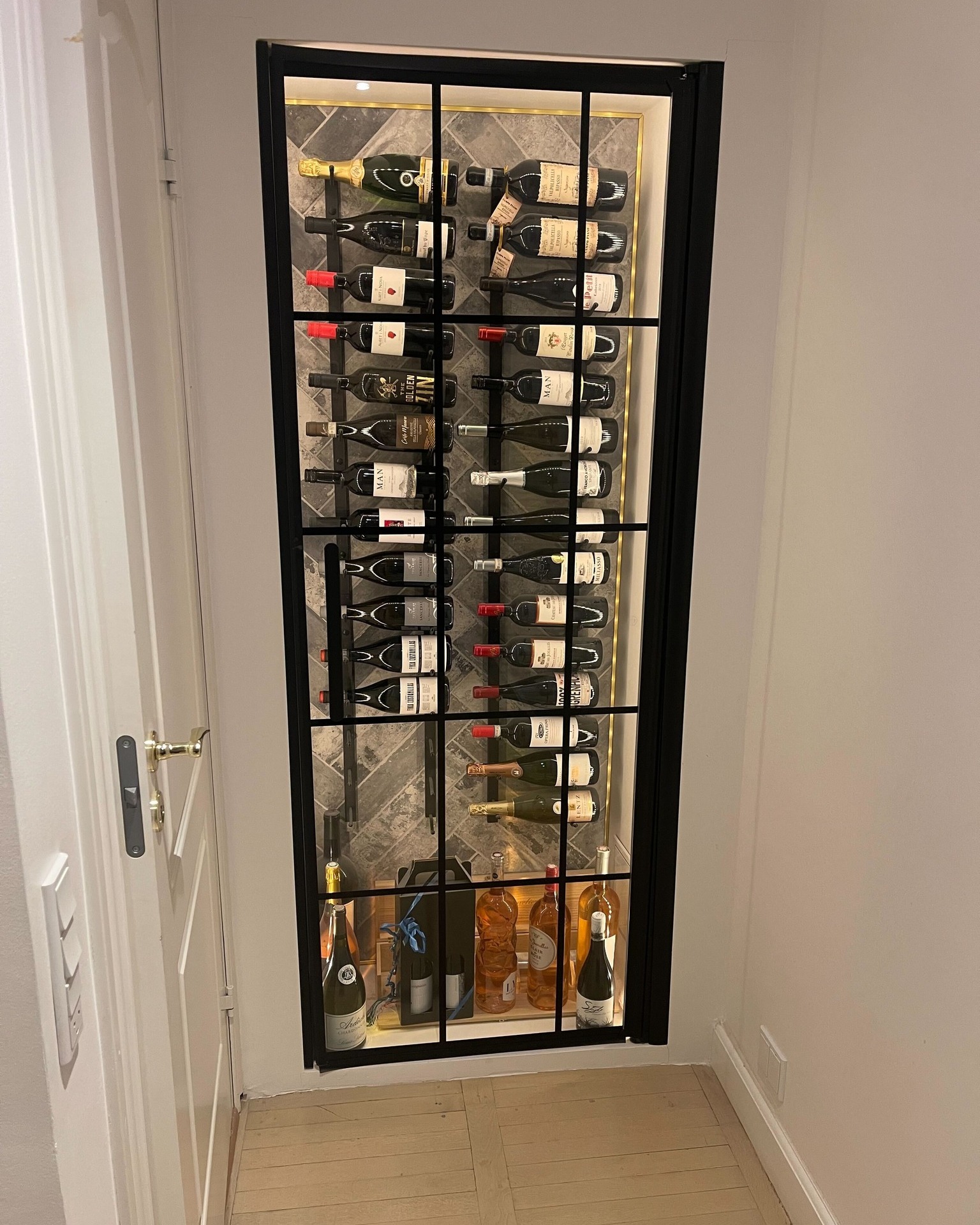 wineandbarrels.com - Mangler du det perfekte sted til dine vine?🤩 Med ...
