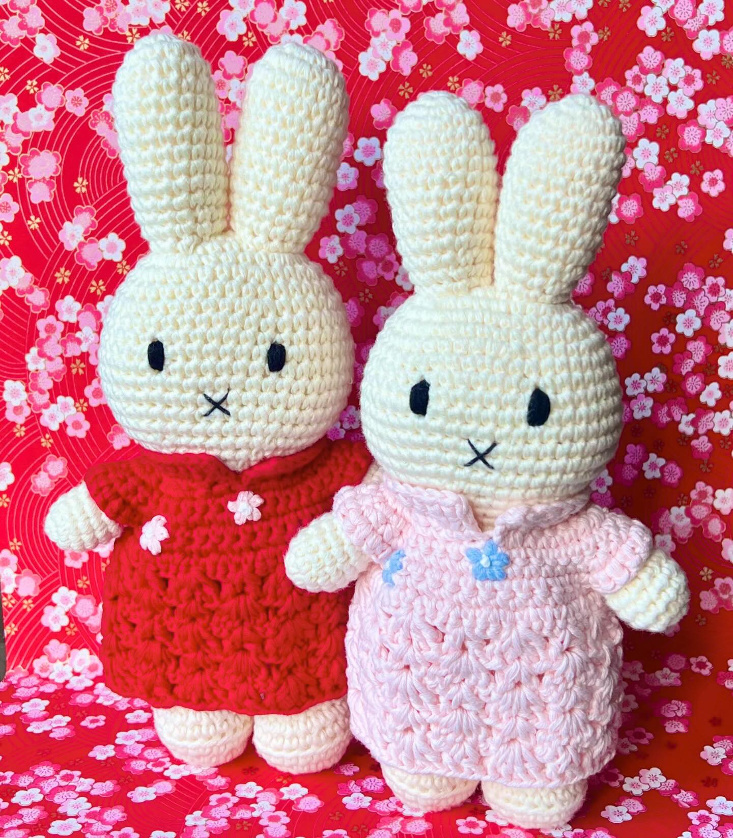 Did you know that Miffy also has a qipao dress? #qipao #dress #dressup # dresses #miffy #nijntje #ミッフィー #dickbruna #crochet #crocheted #crochetmiffy #crochetlover #handmade #handmadewithlove #handmadedoll #handmadegifts #gift #gifts #handmadetoys 