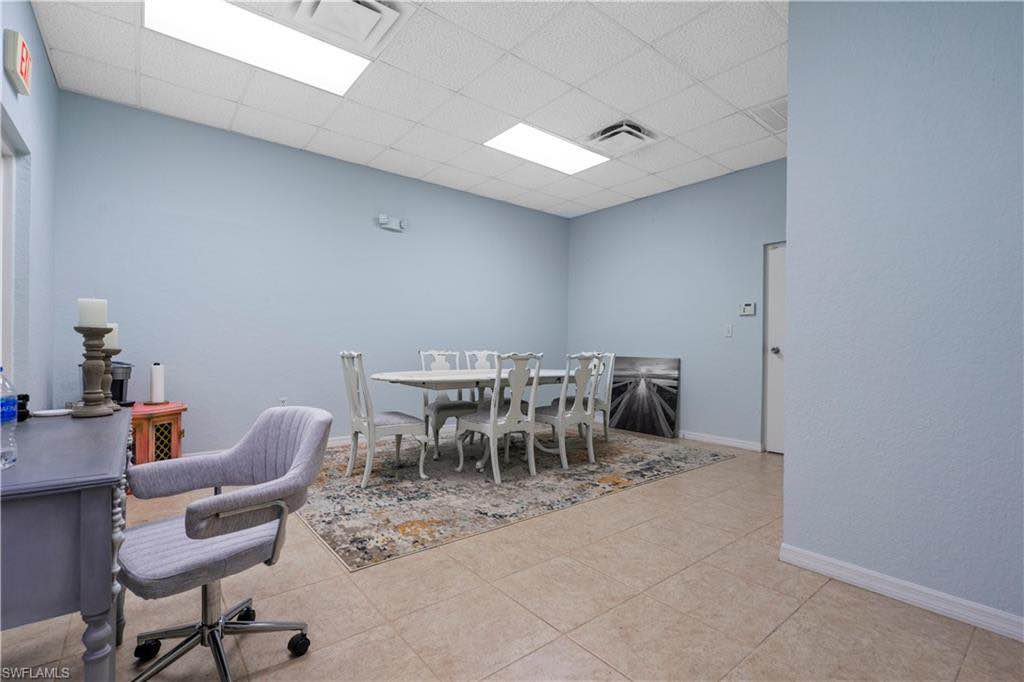 Commercial warehouse/office for rent in South Cape Coral - Property ...