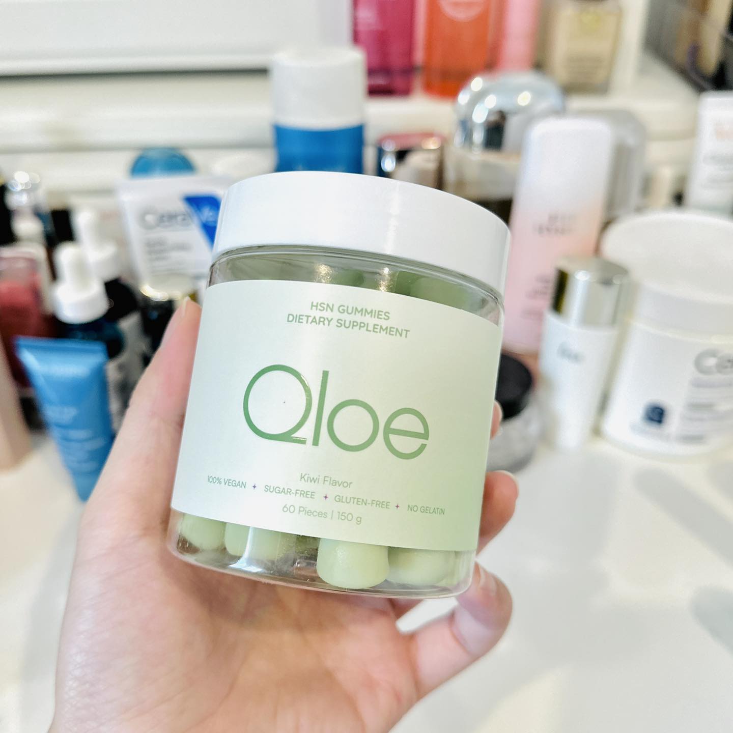 Eye Style รีวิว - Qloe เป็นวิตามินบำรุงผมที่อร่อยมากกก 🥝...