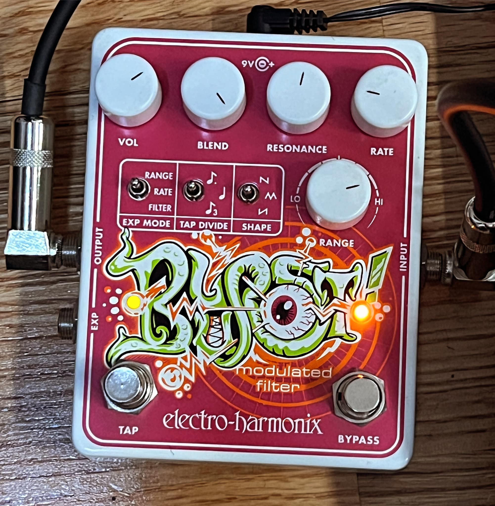Electro-Harmonix Good Vibes Analog Modulator Pedal with expression