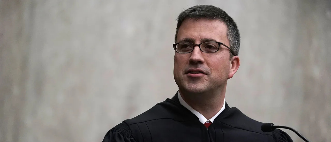 American - LGBTQ Organization Founder Sentenced For Fraud http://dlvr ...