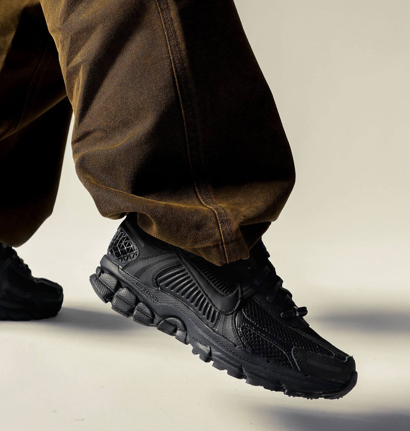 Captain - Ad: Big pick-up for the triple black fans. The Nike Zoom 