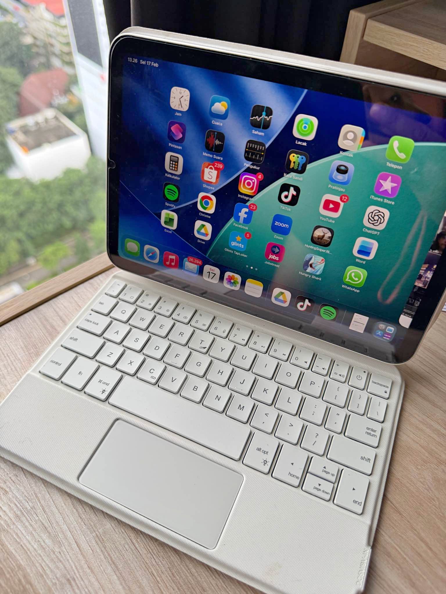 iPad Mini Gen 6 ex iBox + Magic Keyboard - Laptops - Jakarta, Indonesia ...