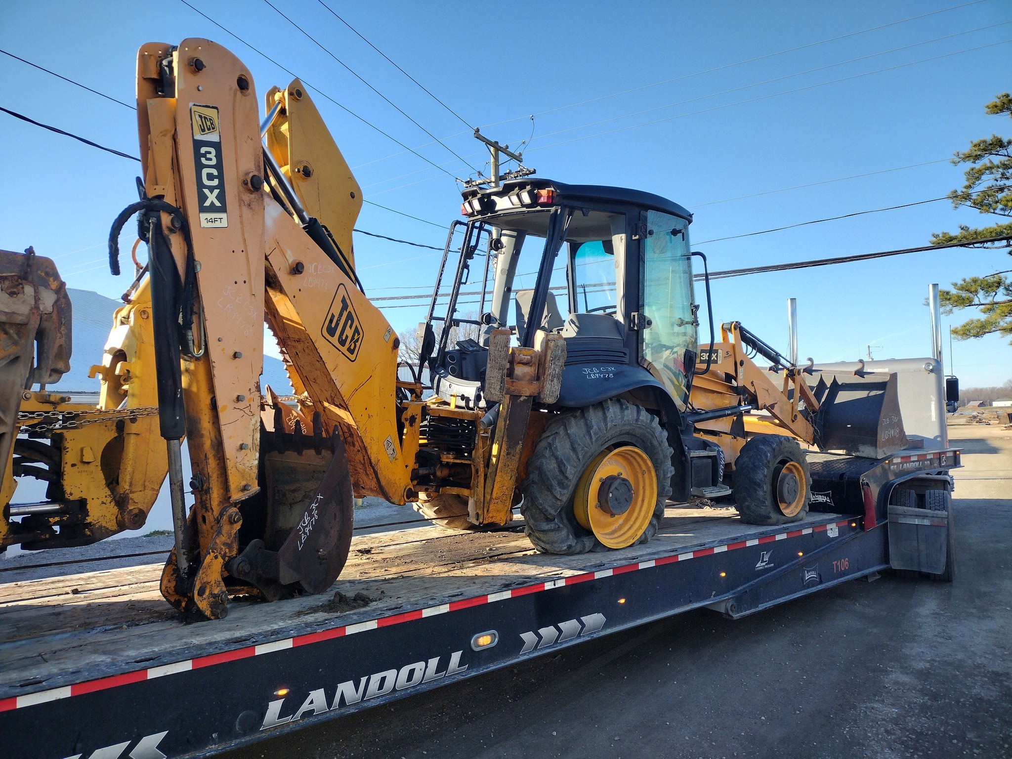 New Arrival JCB 3CX for parts. LB9478 800*626*6046 www.sewlparts.com