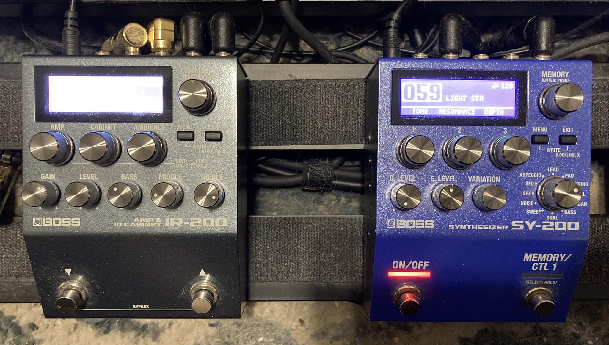 Using Boss SY-200 guitar synth pedal with IR-200 amp modeler
