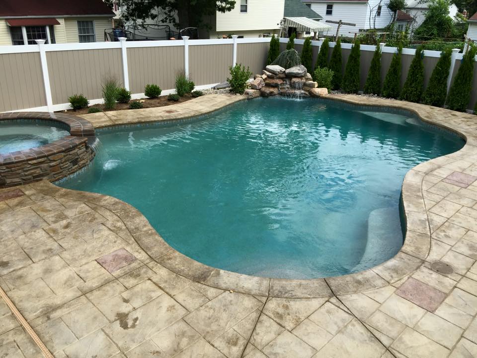 💧SQP- 596 Sq Ft. Free form... - Signature Quality Pools LLC