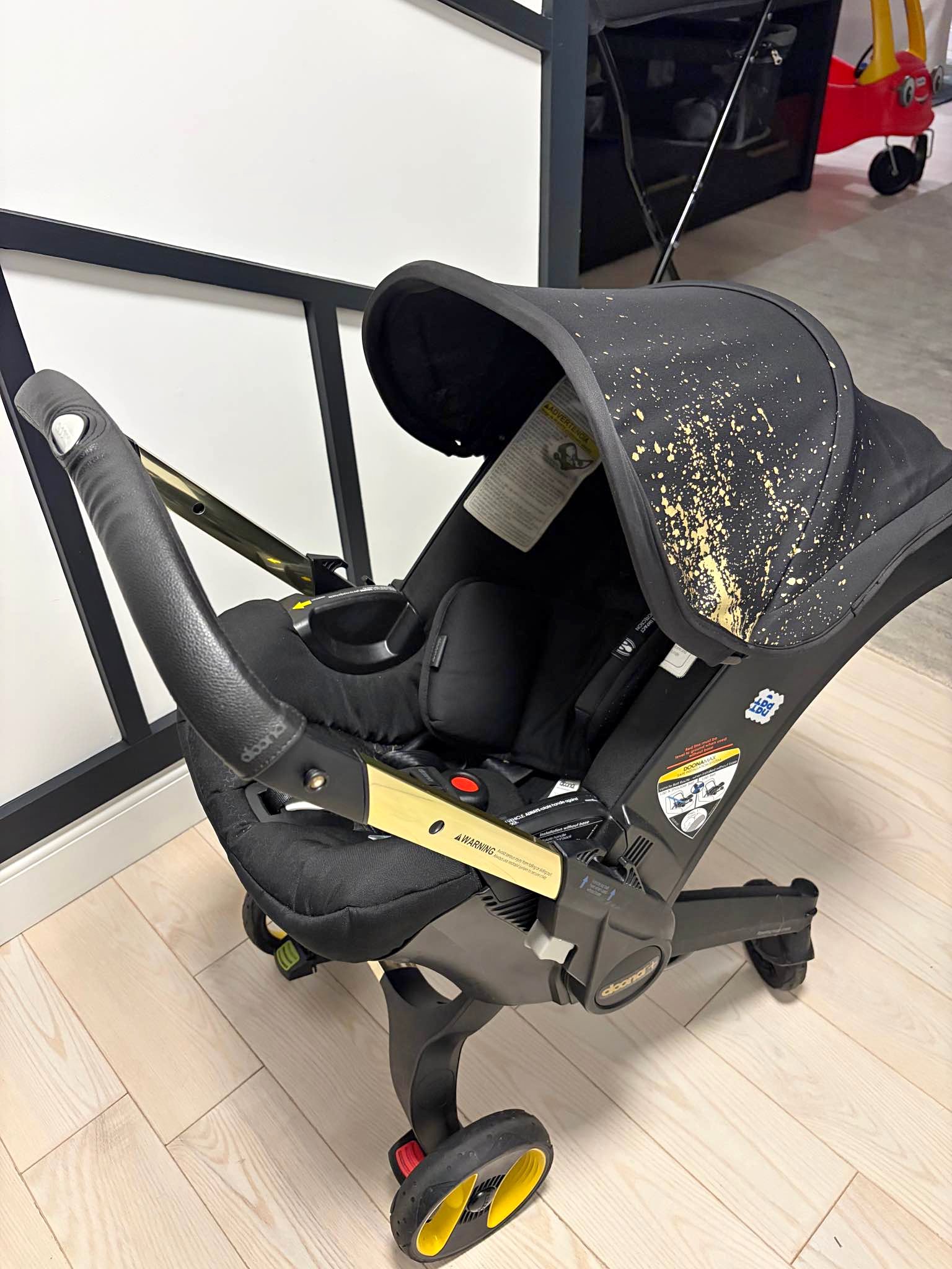 evenflo car seat booster Chase LX 2-In-1 Families have trusted Evenflo StyleType:Solid Tint:Clear Vintage Schwinn Beach Cruiser