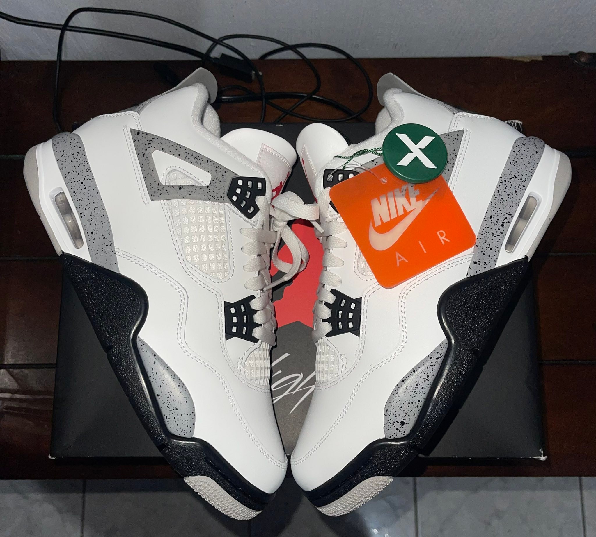 Jordan 3 white cement 7.5 US