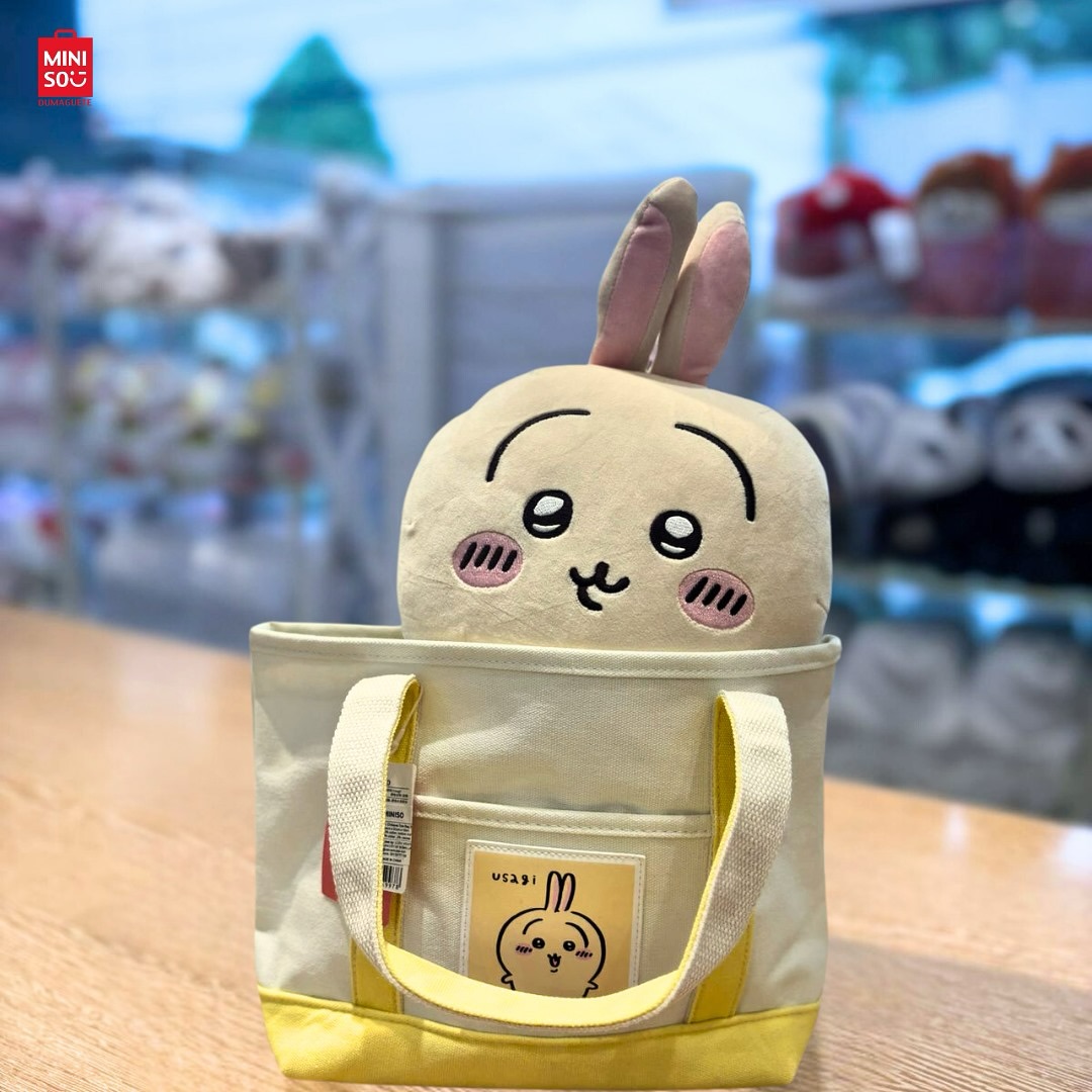 Hop into cuteness with the Chiikawa Usagi Tote Bag! 🐰✨ Perfect