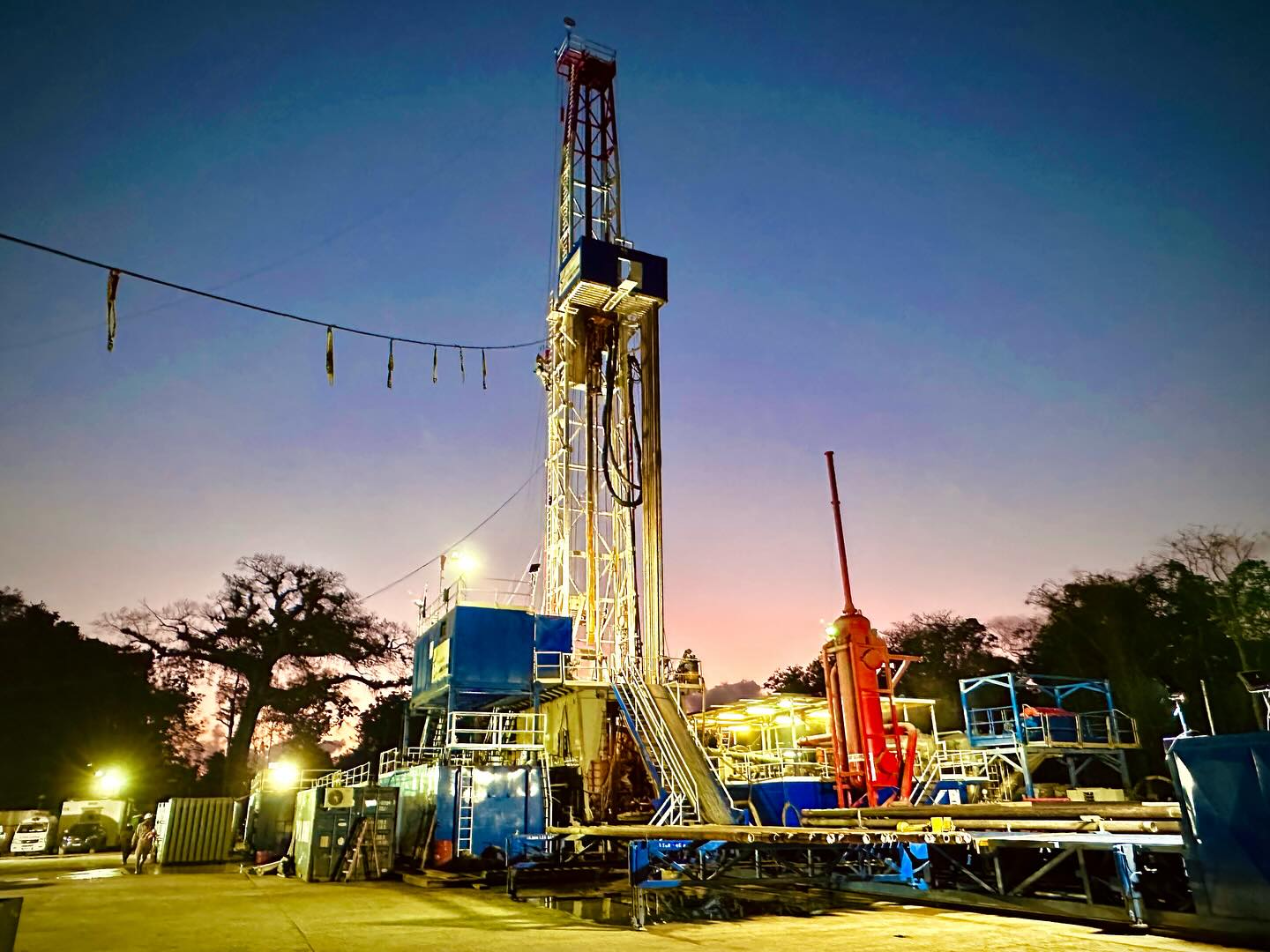 Nathan - Drilling rig for an exploration well in the deep forest of Rio ...