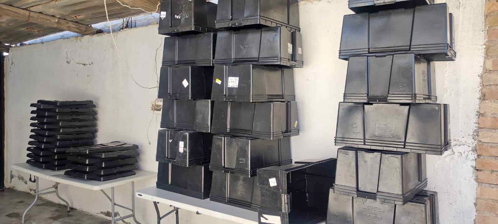 Cajas con tapa para almacenar herramienta juguetes ropa - Storage Bins ...