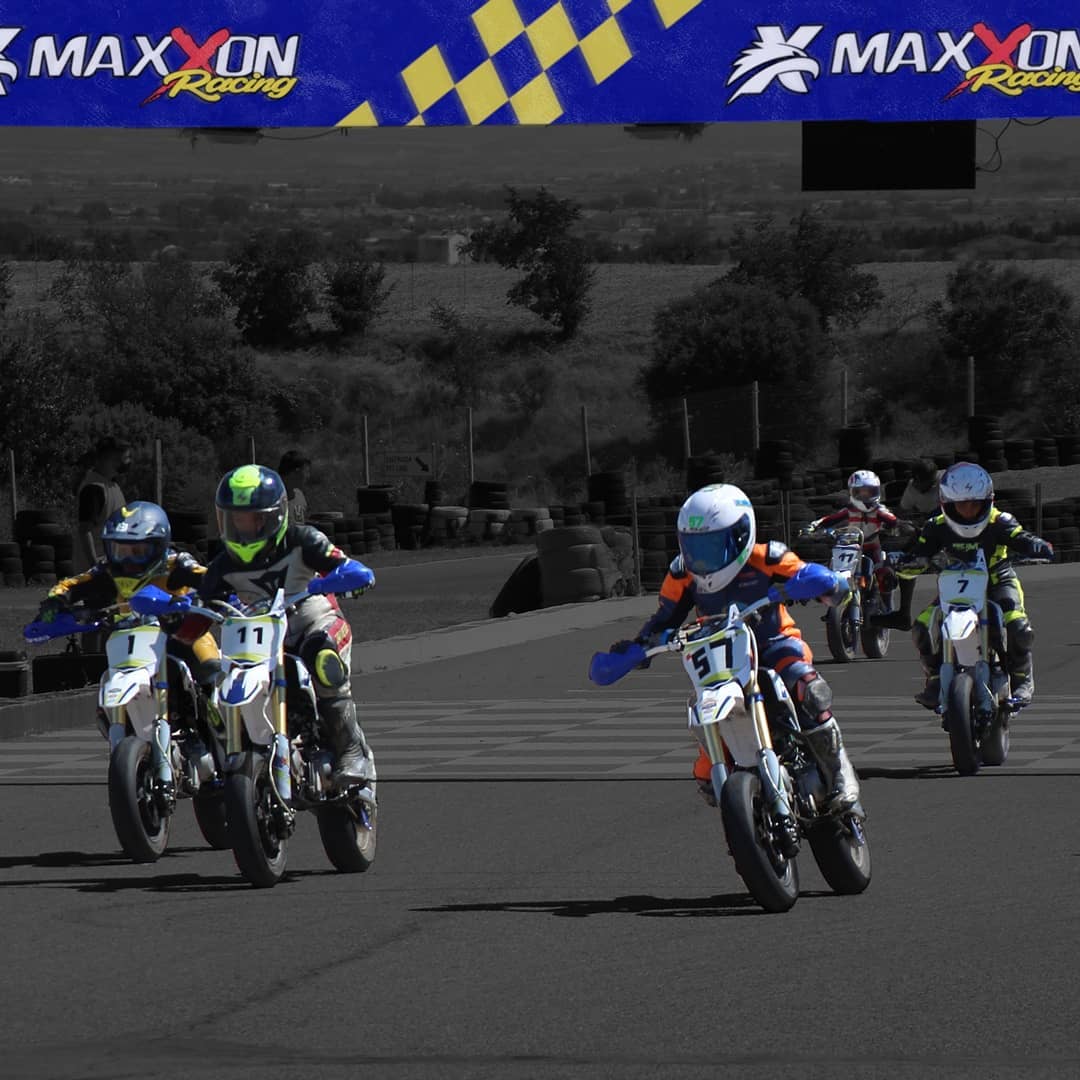 Maxxon Racing - El tiempo pasa volando, a no era el tiempo... | Facebook