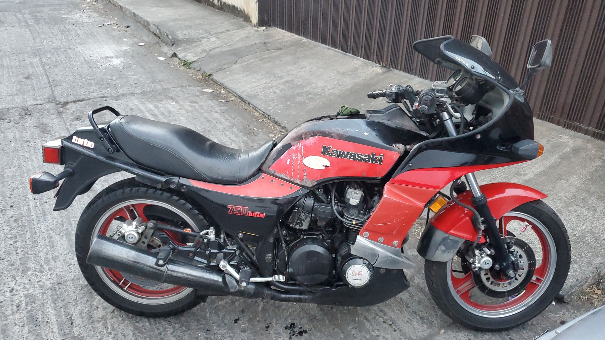 Mi gpz 750 turbo 1984