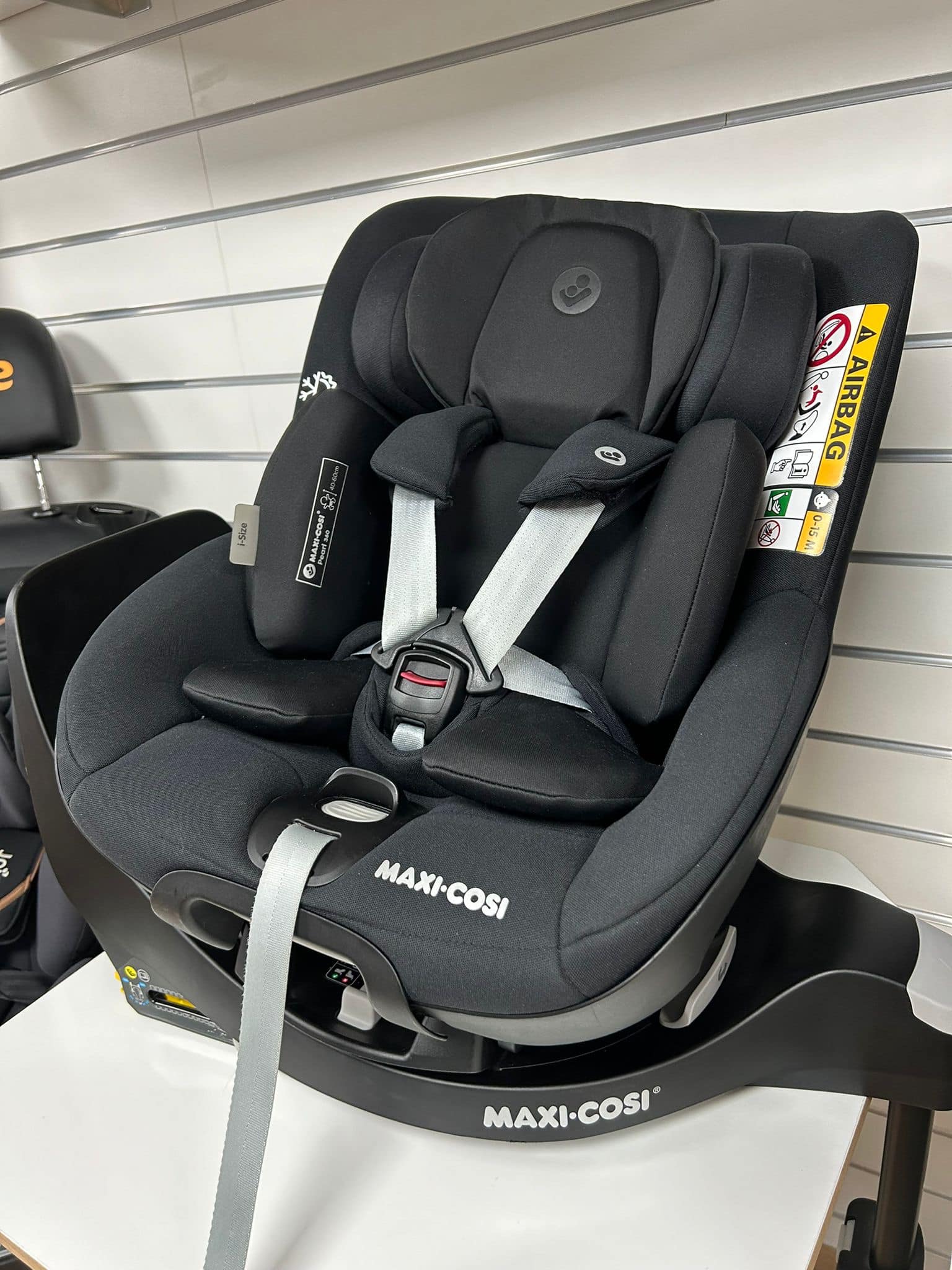 maxi cosi moda car seat Maxi-Cosi Pria All-in-One Convertible SeaDrift season:FA19 Color:Solid White Blue Knights® Official Crest facing (3065 lbs.
