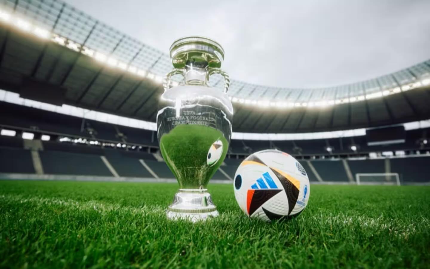 Six - ⚽️🏆Europei 2024🏆⚽️ Trasmetteremo tutte le partite su maxischermo ...