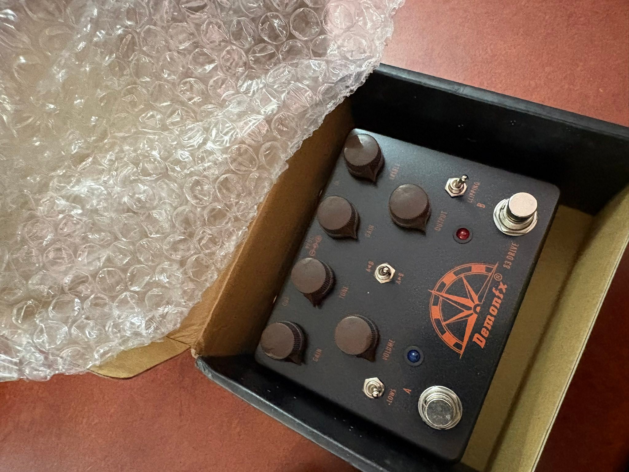EAE Limelight V2 pedal review and bluesbreaker comparison
