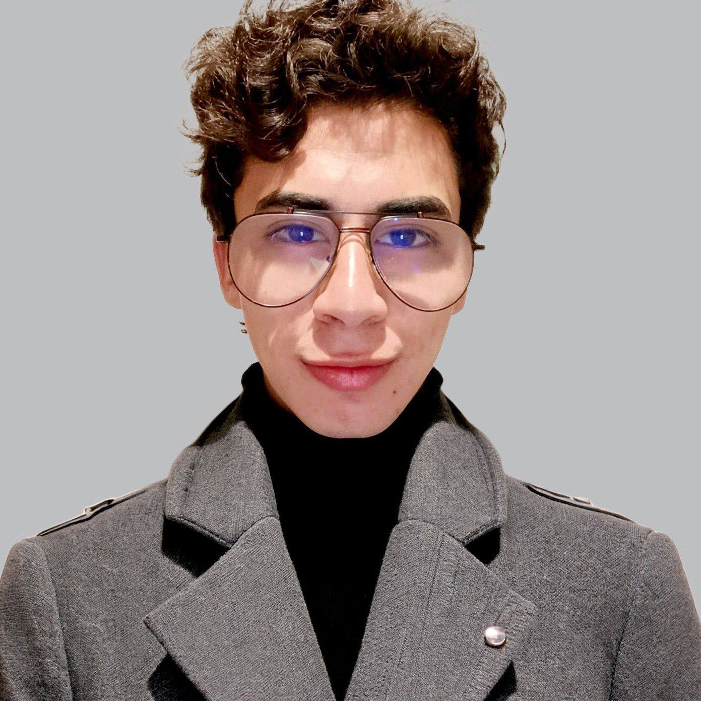 Sam D Val