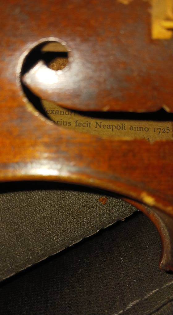 What is the value of a 1725 Alexandri Gagliano violin?
