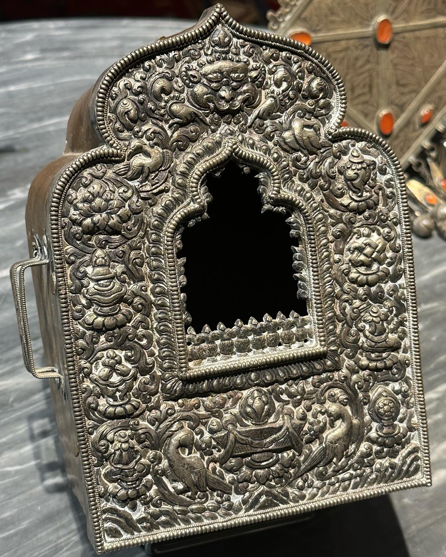 A Silver Gau Box... - Στοά Έργα Τέχνης - Stoa Works of Art