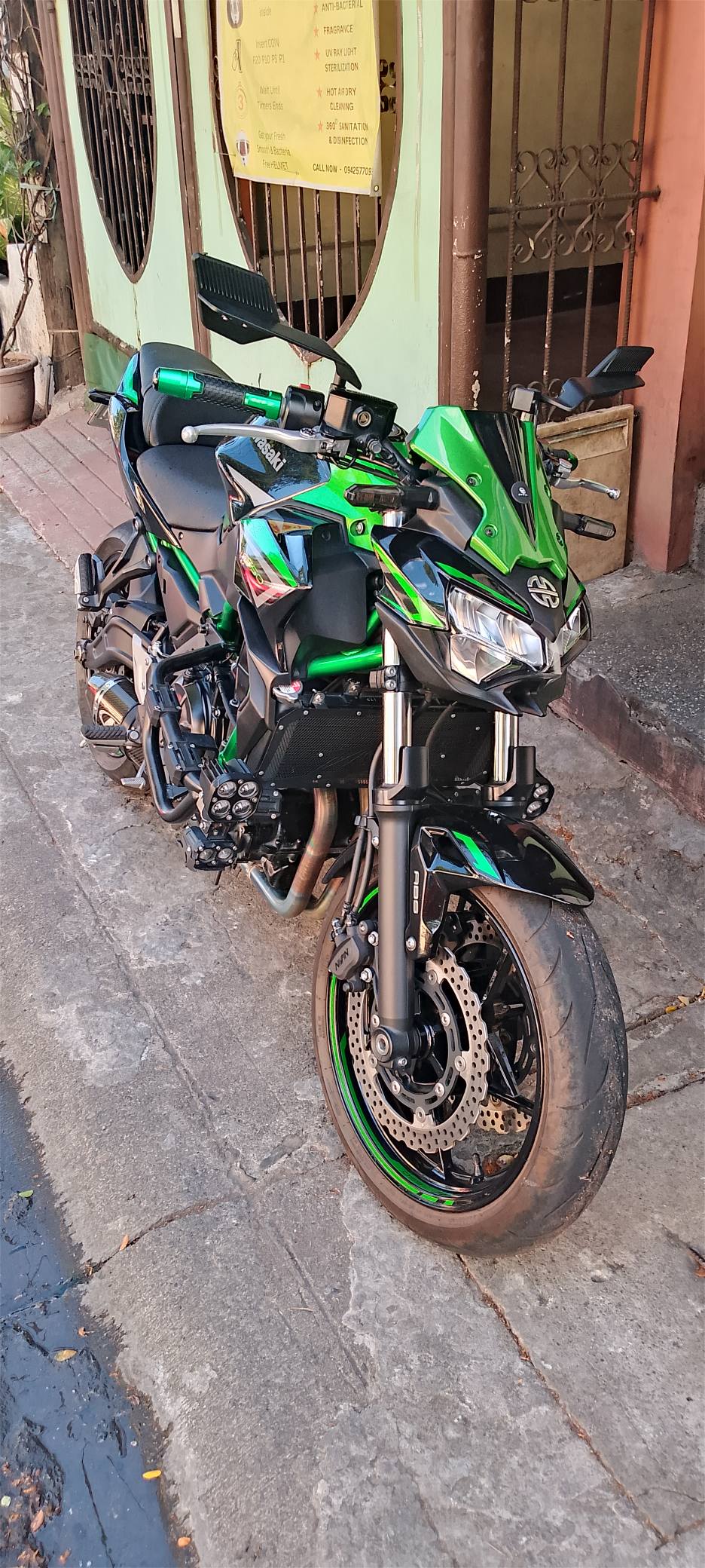 For sale: Kawasaki z650 2022 model 10k ODO PM for details Tandang