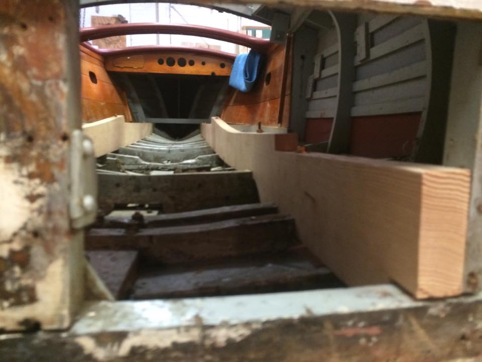 New engine stringers installed in a... - Freedom Boat Service | Facebook