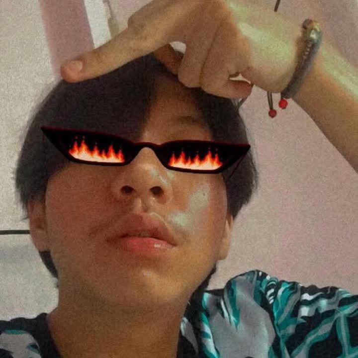 Apipon Pee