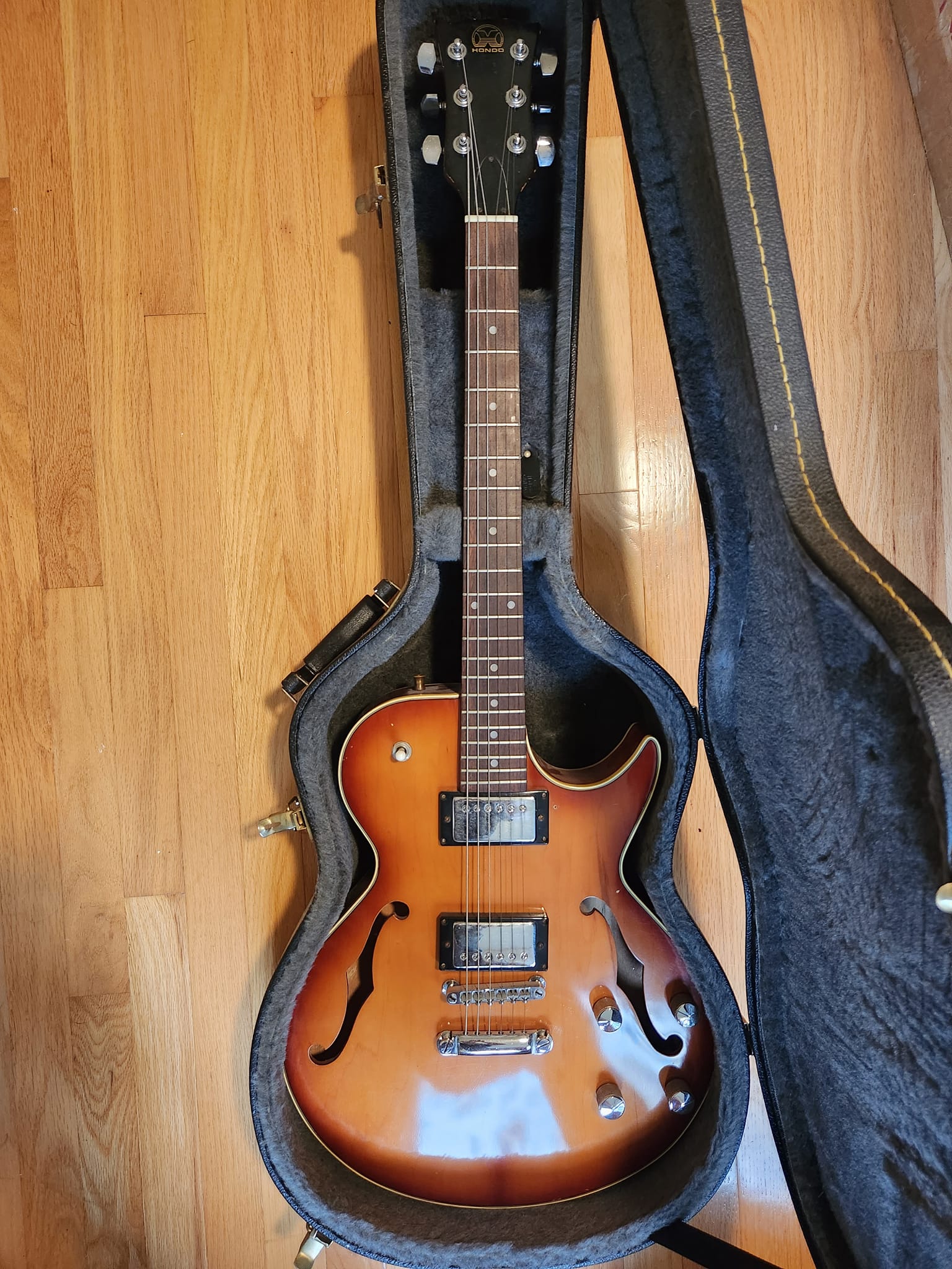 Is the Hondo deluxe series 737 guitar Japanese?