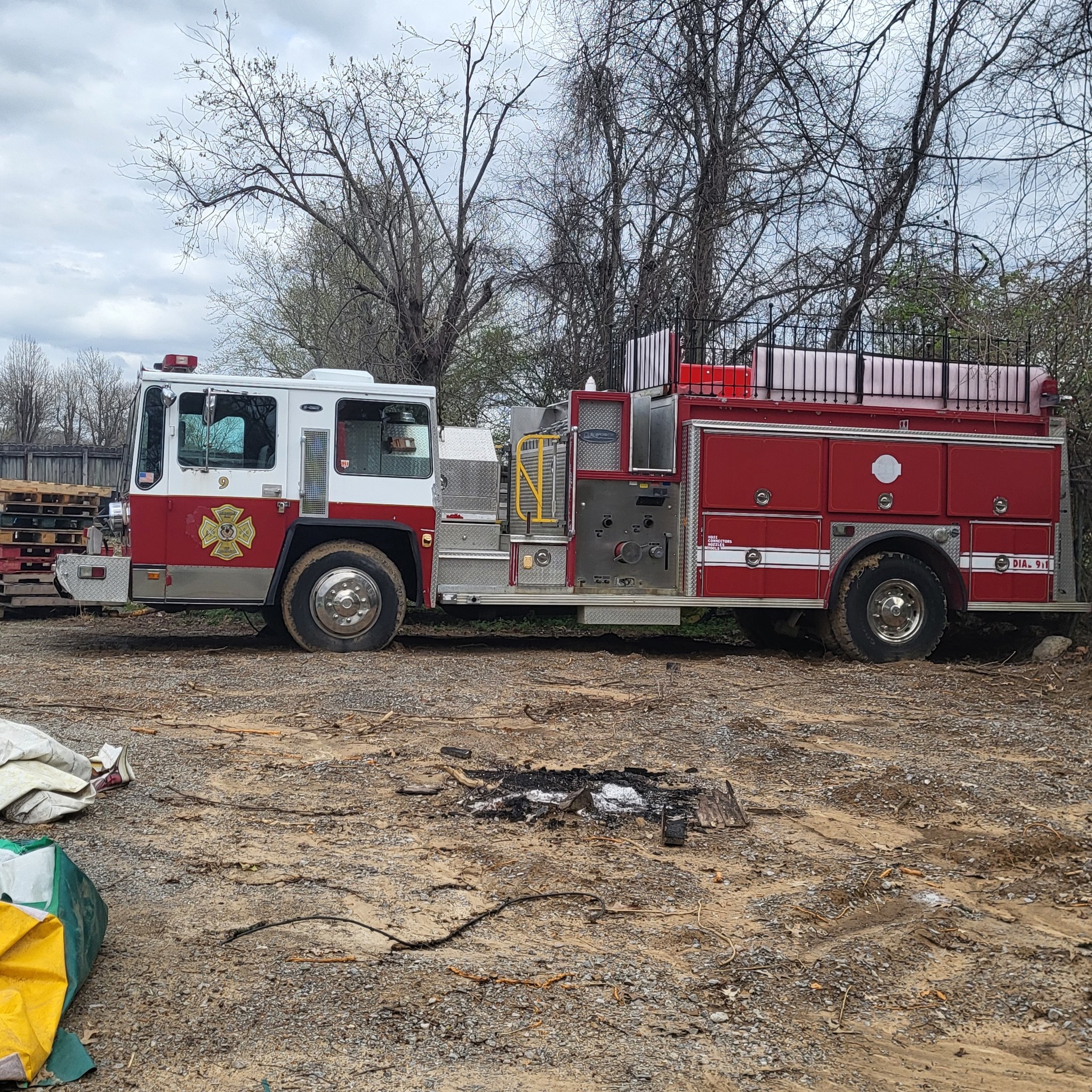 Fire Truck & Engine Lovers 🇺🇸 | Thanks for the add | Facebook