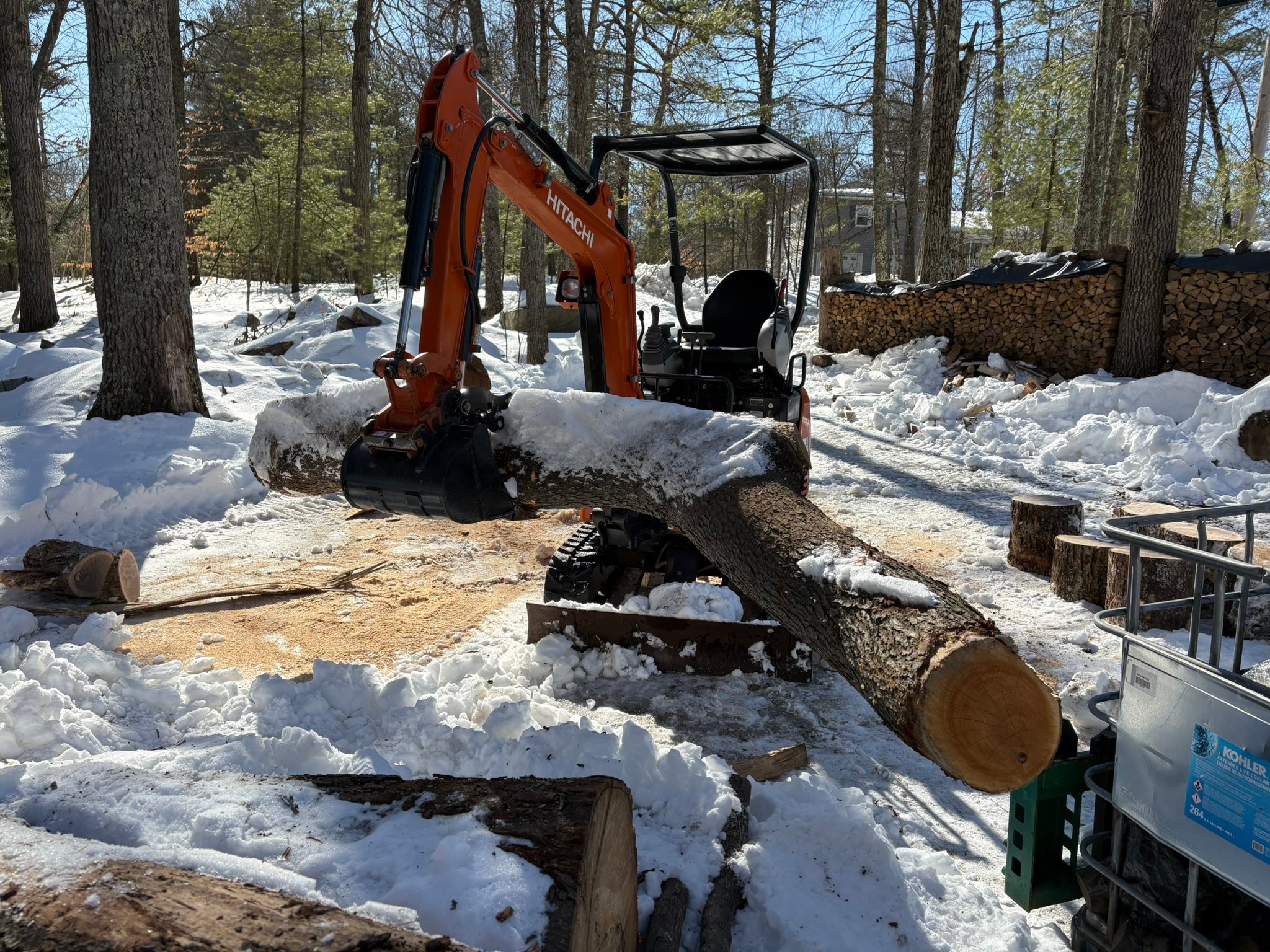 Hitachi ZX17U excavator review after upgrading from chinese brands