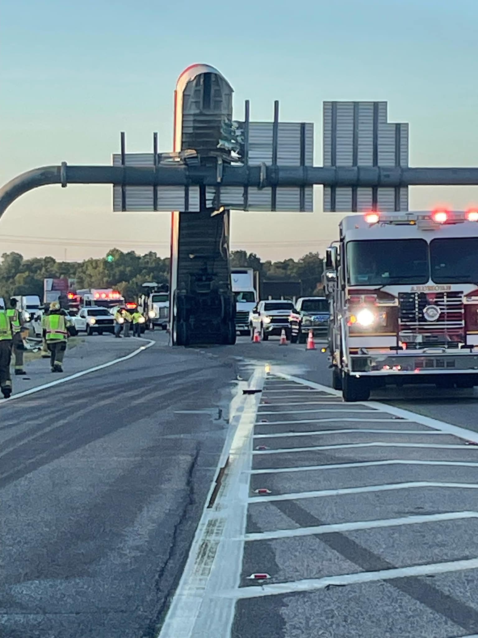 TRAFFIC ALERT: The outside lane of I-35 northbound was closed in