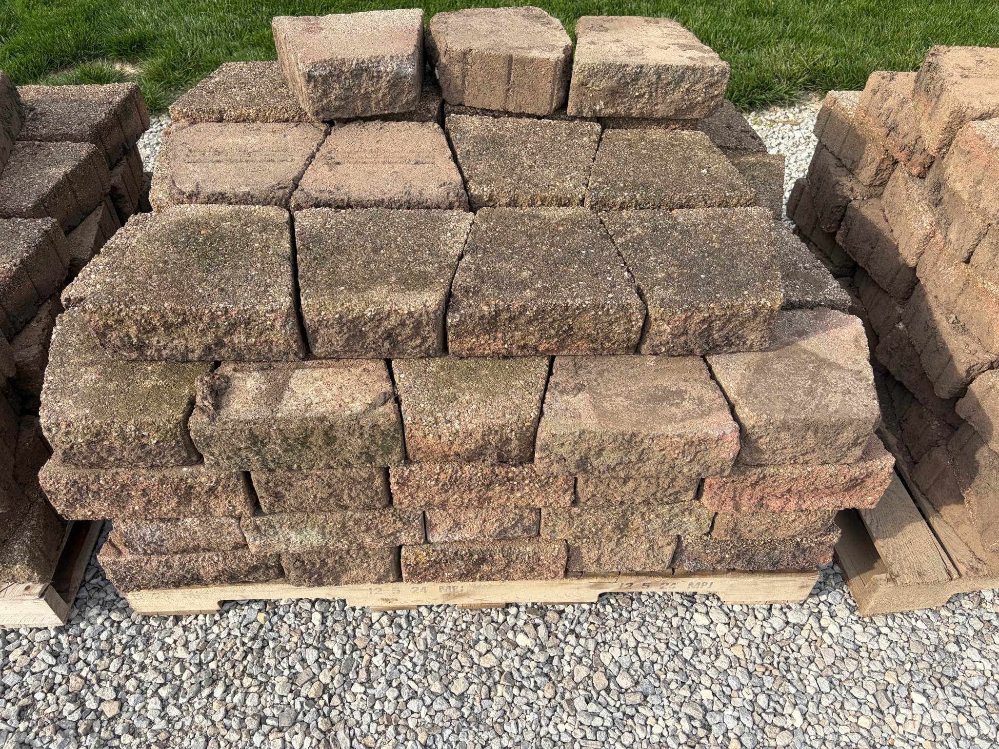 Landscape Blocks - Landscaping Materials - Wapakoneta, Ohio | Facebook ...