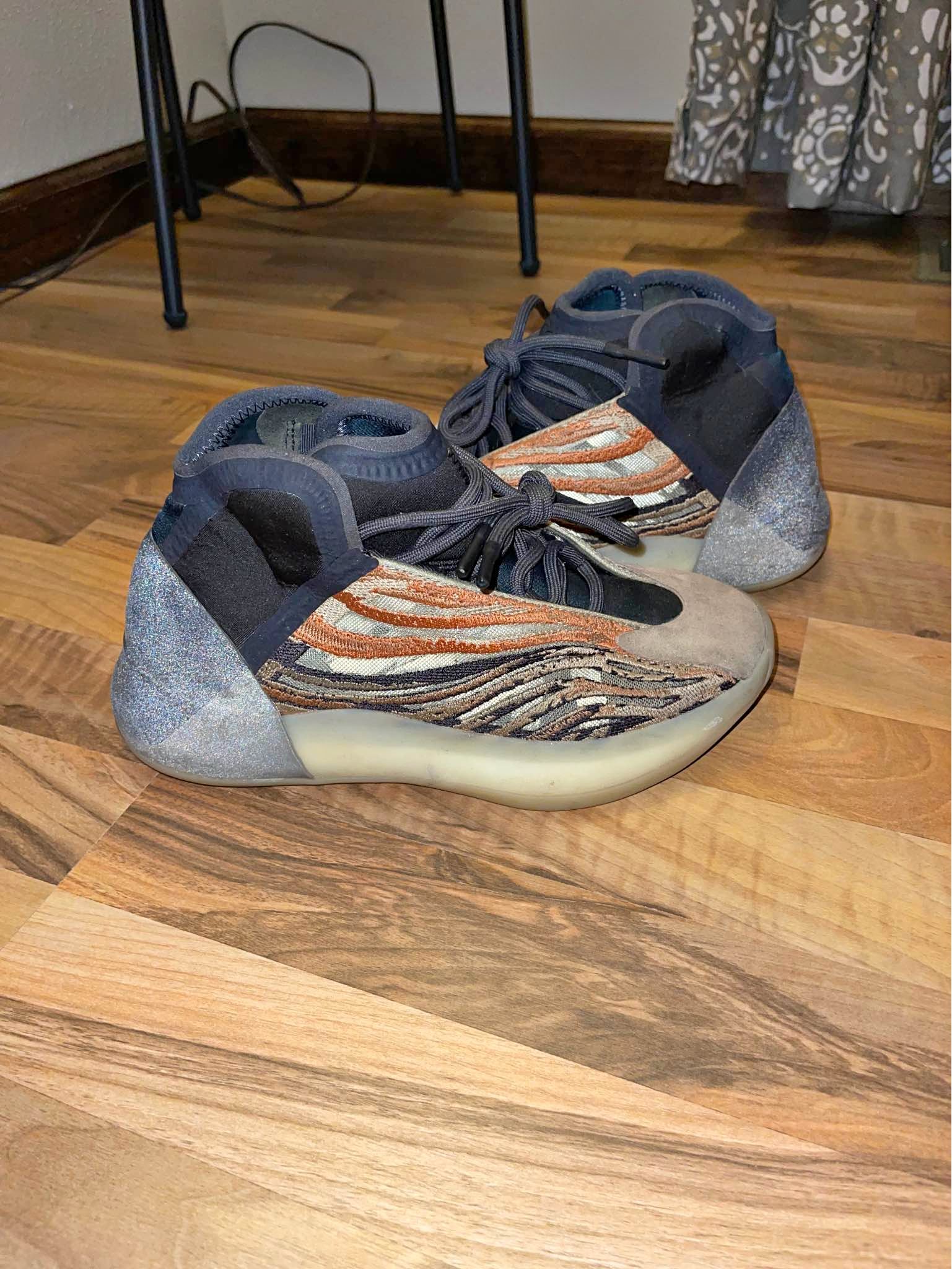 adidas gazelle silver green womens adidas Yeezy QNTM Flash Orange  Court Order