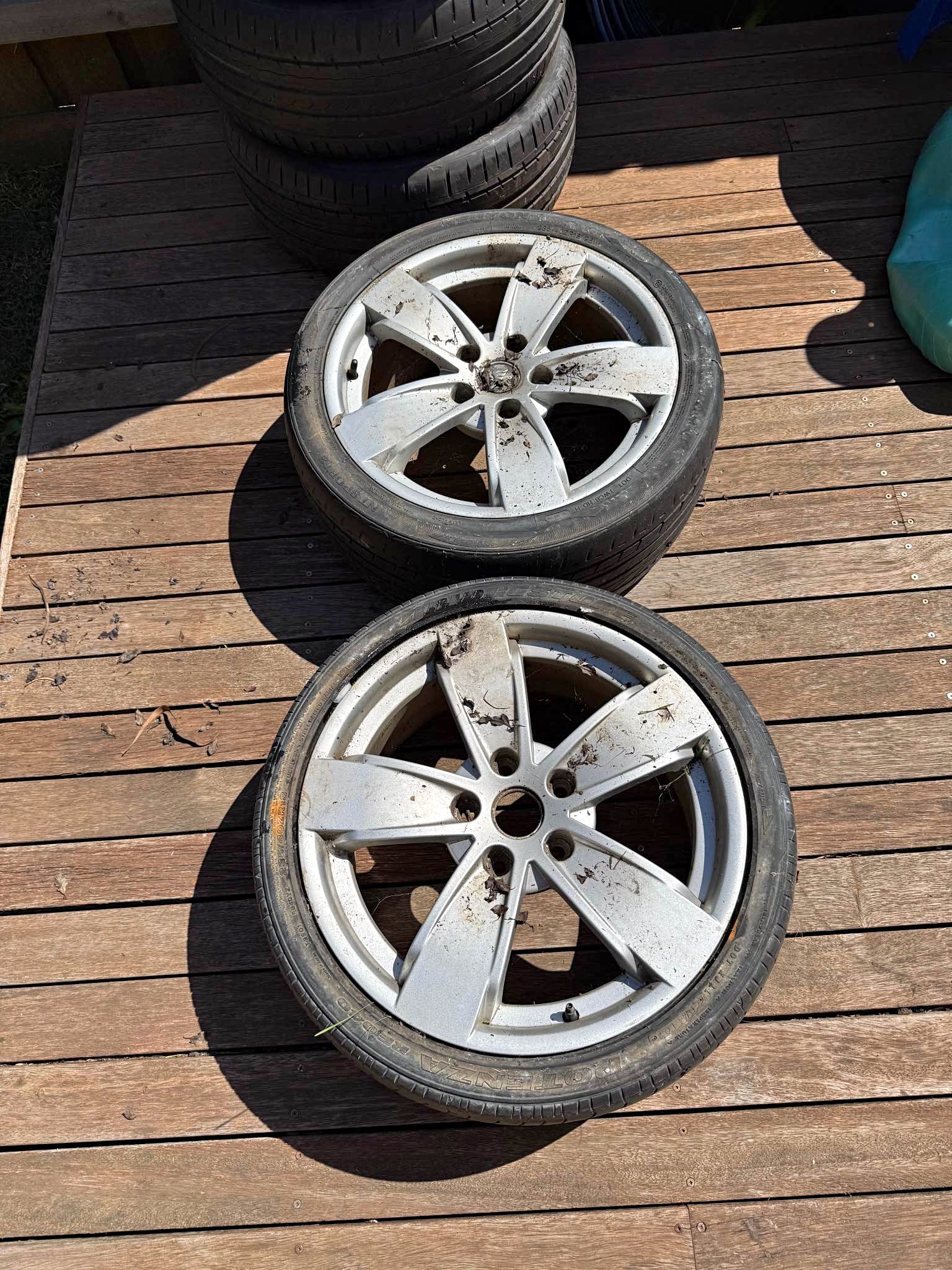 Vy ss rims rashed 2 and 1 ve ssv to suit vy - Car Wheels, Tires & Parts ...