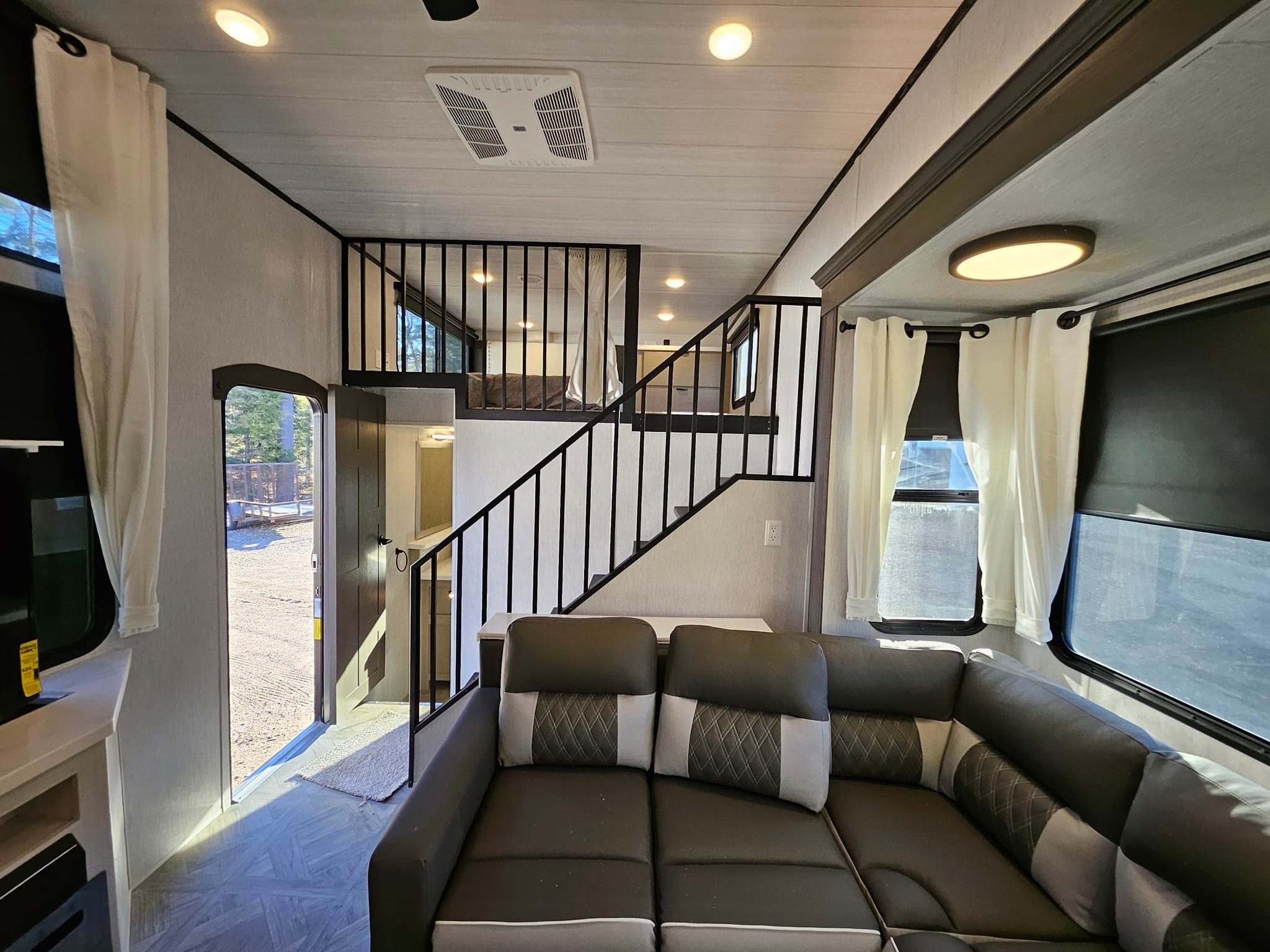 Sneak peek 2024 Wildwood 44 View... - Cold Springs RV LLC