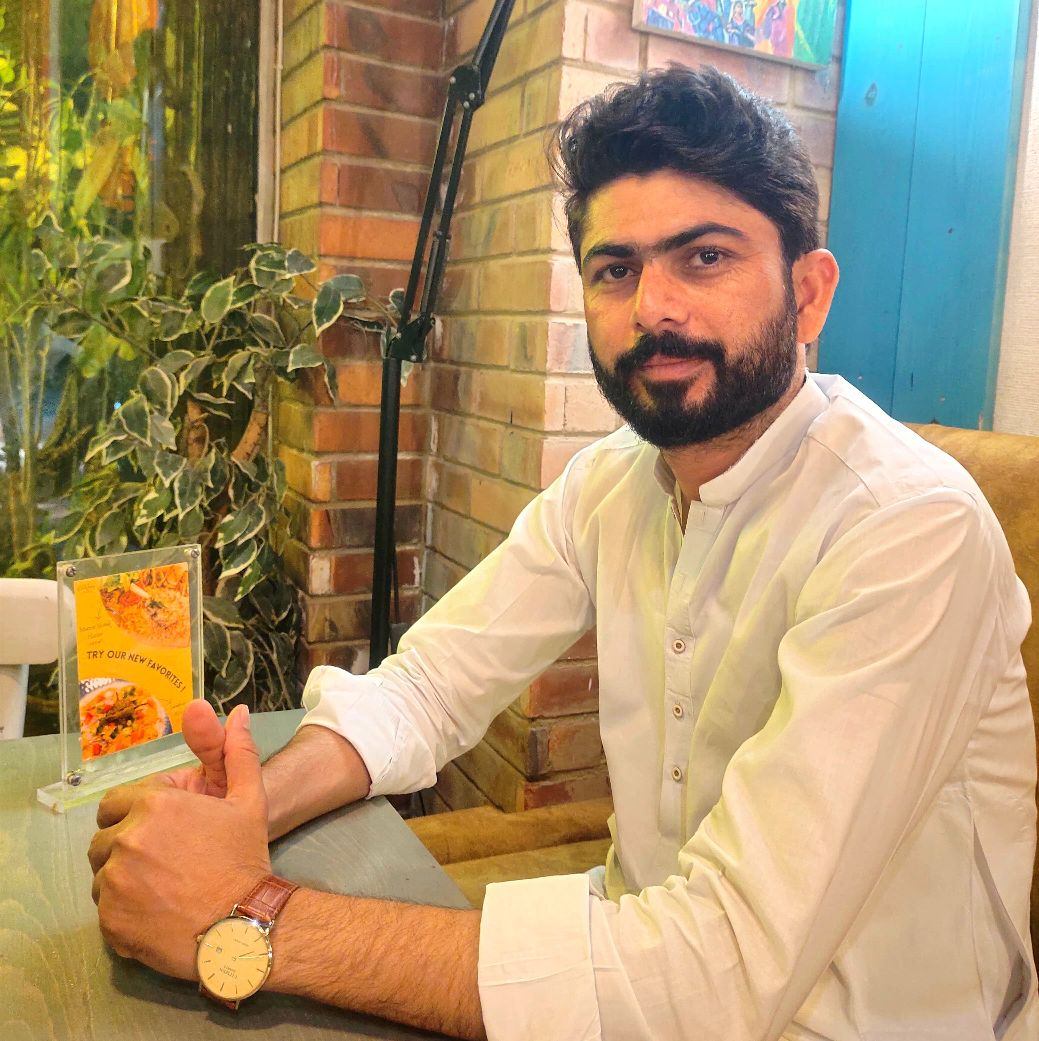 Rizwan Ali Rind - مري جي ٿڌڙي موسم ۾ دوستن سان گڏ يادگار... | Facebook