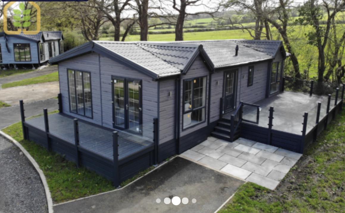 Deluxe Homes