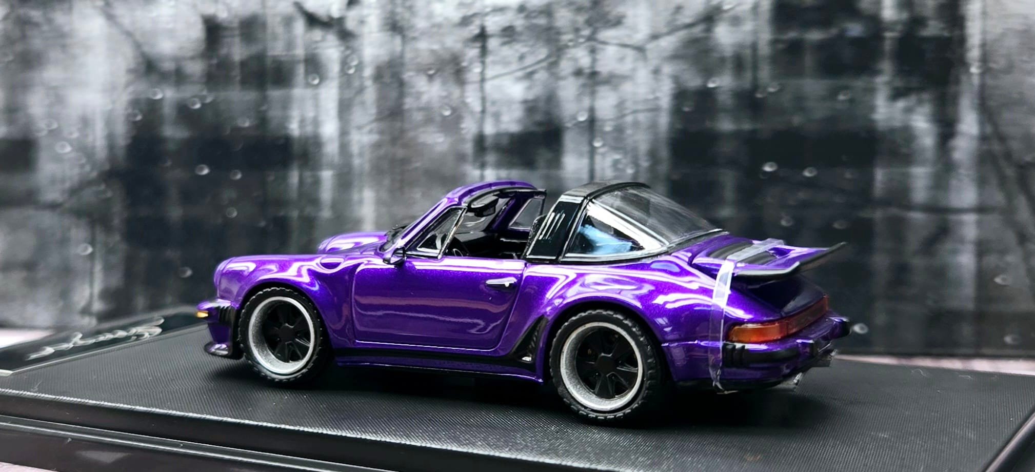 MAKE UP Model x Titan 64 Porsche Singer 911 (964) Targa Limited to