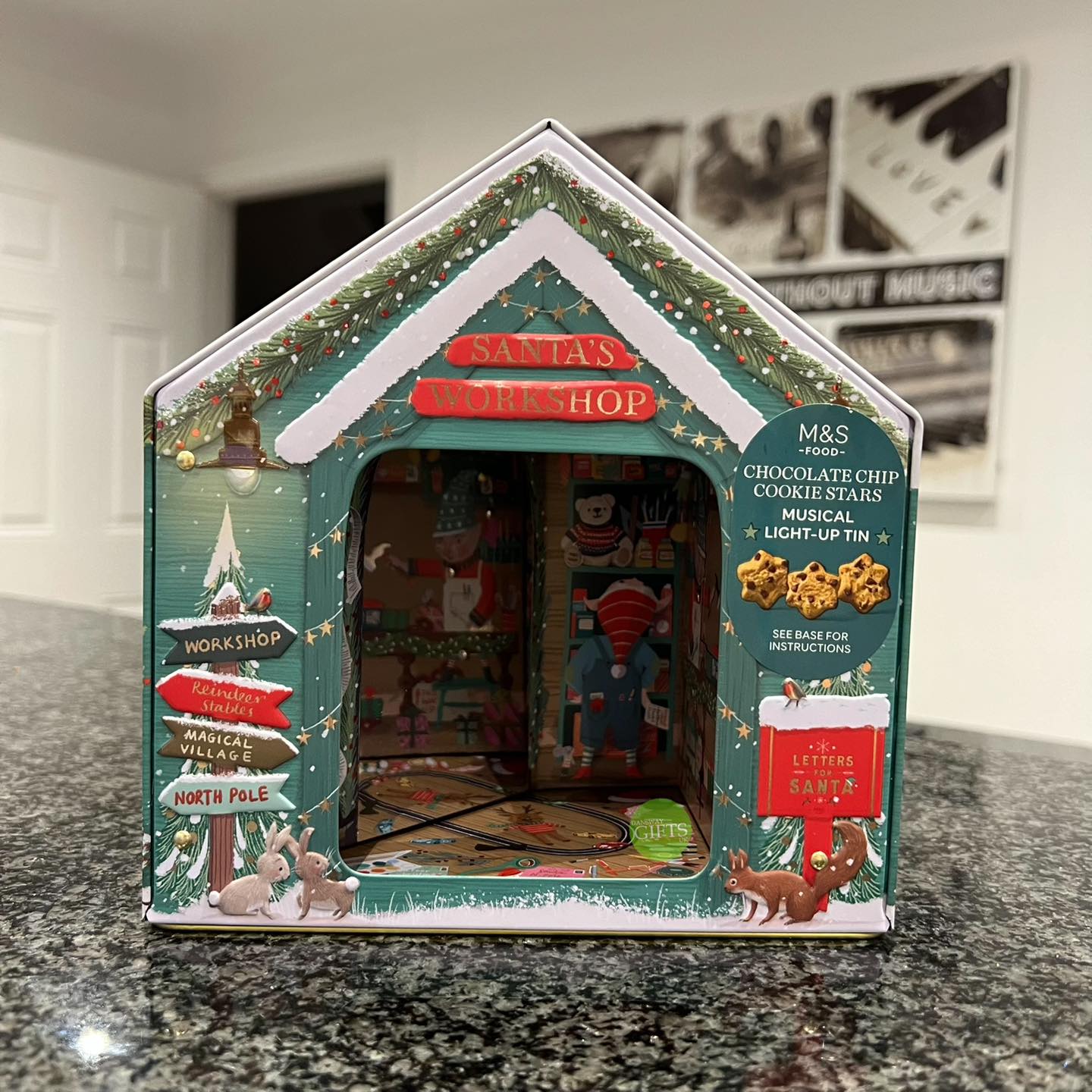 NEW Santa's Workshop Musical & Light Up Biscuit Tin
