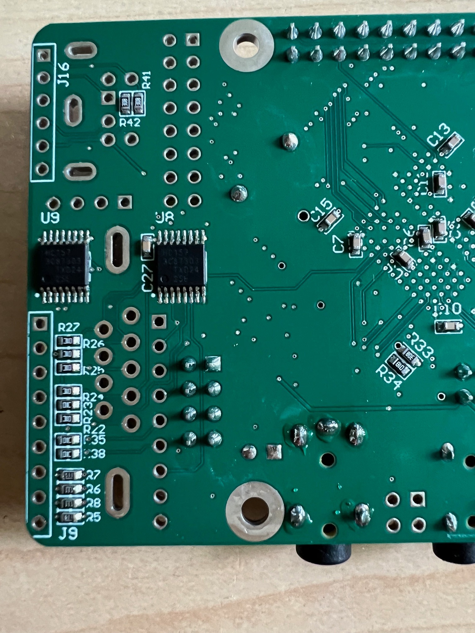 Will a 5-pin din keyboard work with 16/2e machines?