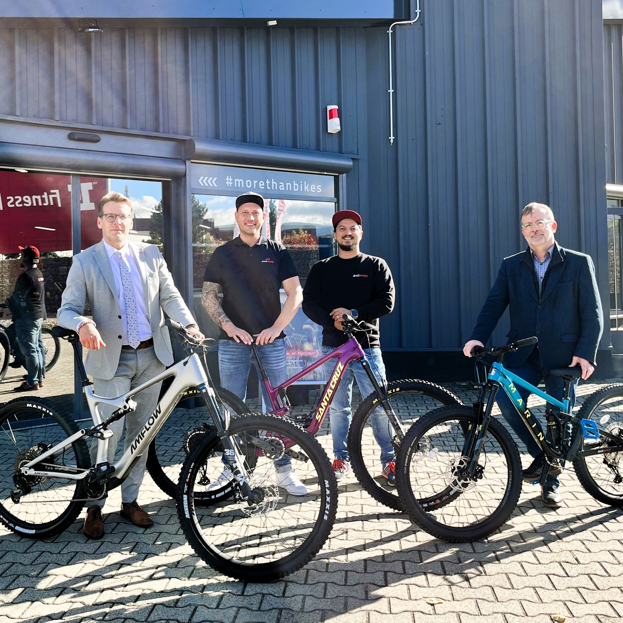 damen trekkingrad kalkhoff Endeavour 30 – H&B Exclusive brand_salsa Modell:Pro Lightworks LTD Dura Ace R9270 - C50 Wheelset Next Grand Tour Special: