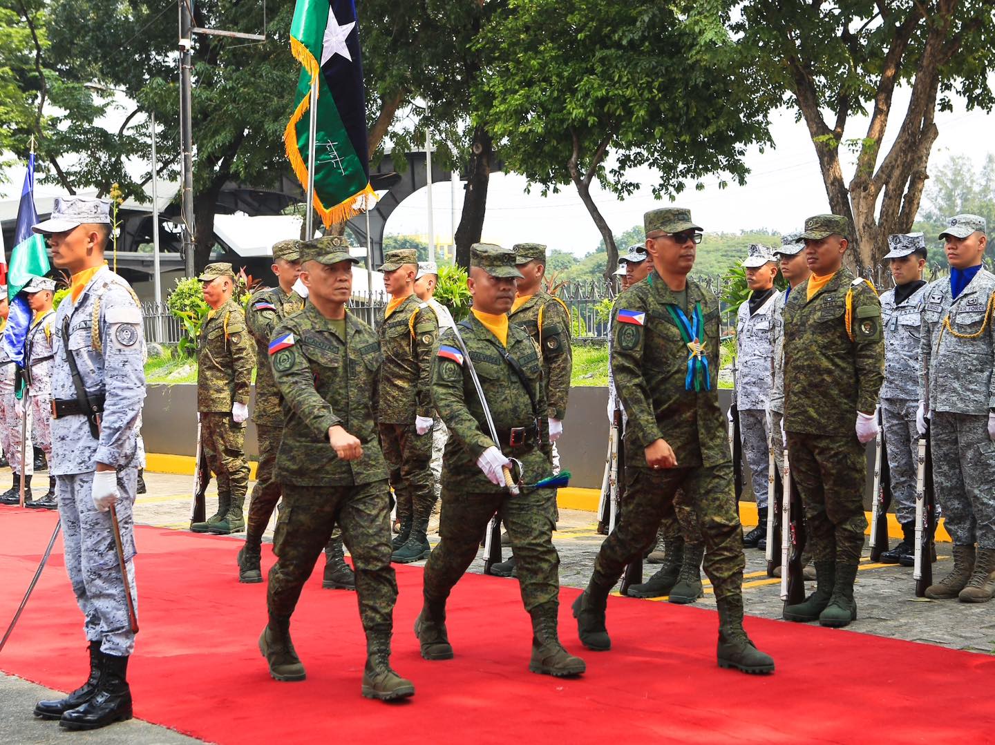 Armed - The AFP renders arrival honors to BGen Constancio Espina III ...