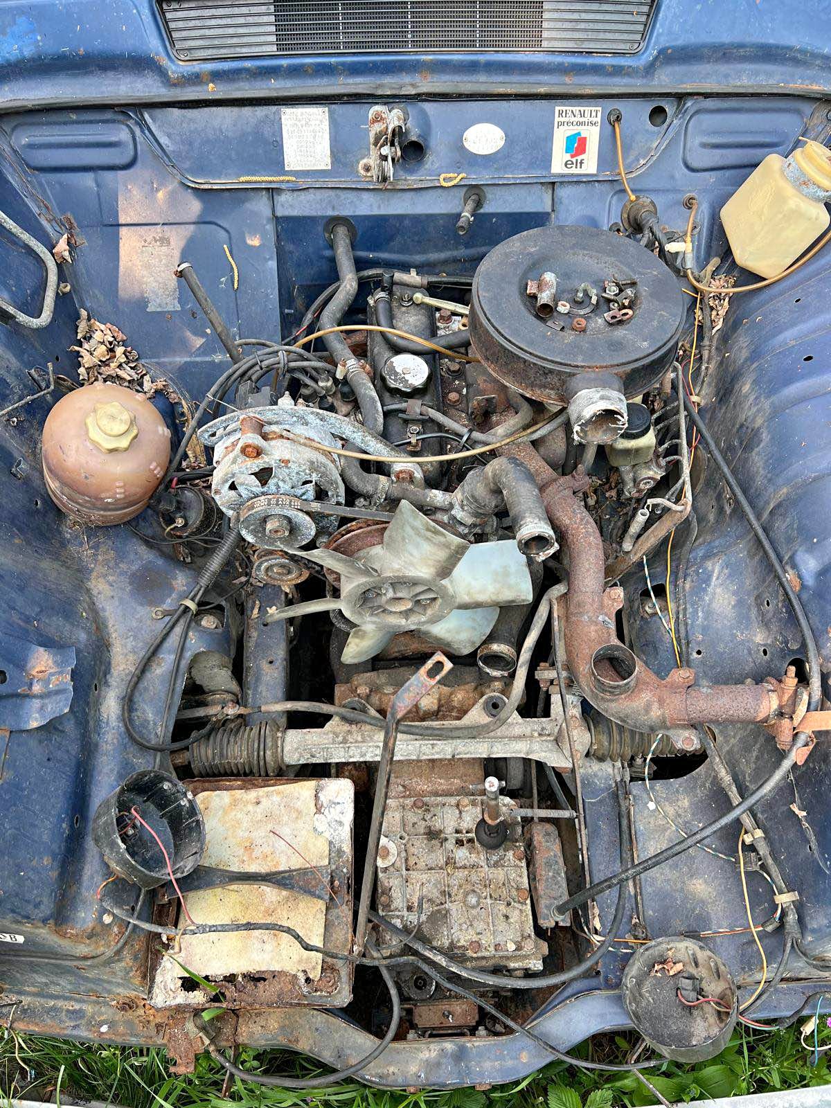 Motore cambio Renault 4 - Posters, Prints & Paintings - Valdagno ...