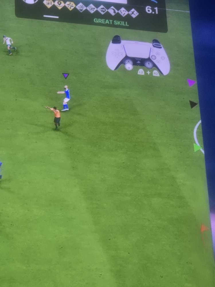 EA FC 27 | Anybody know what the L2+R2 means on my controller overlay ...