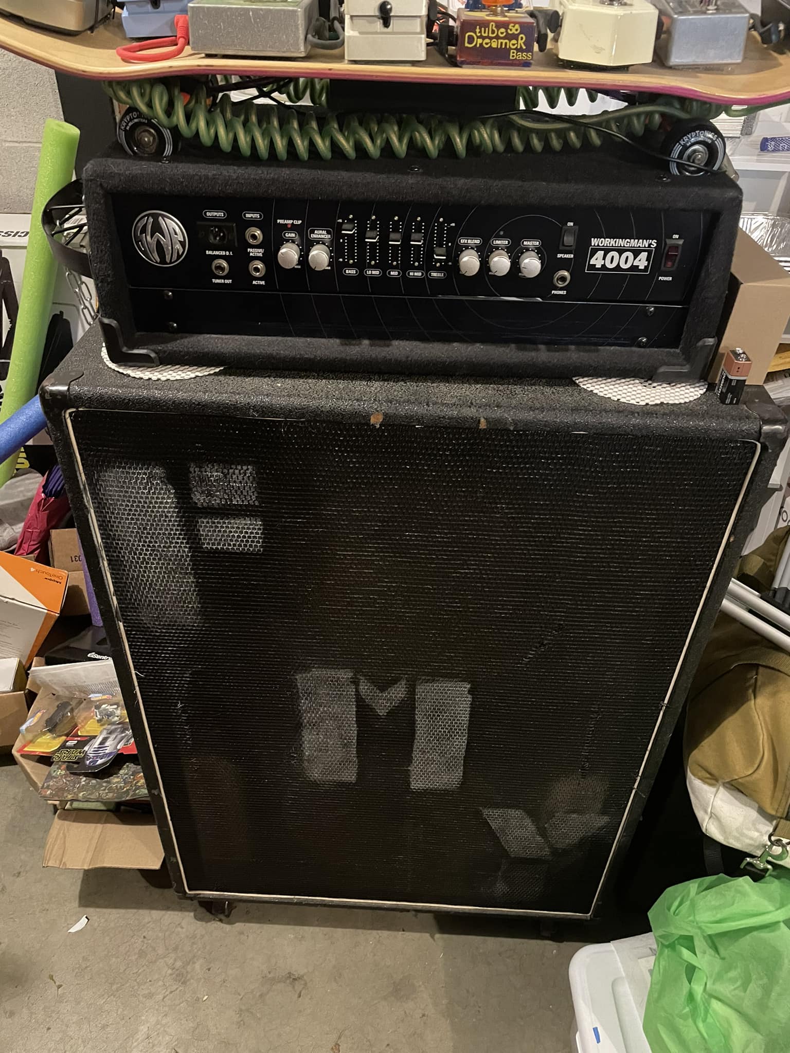Rehabbing a Kustom Groove Bass 600 115C combo amp